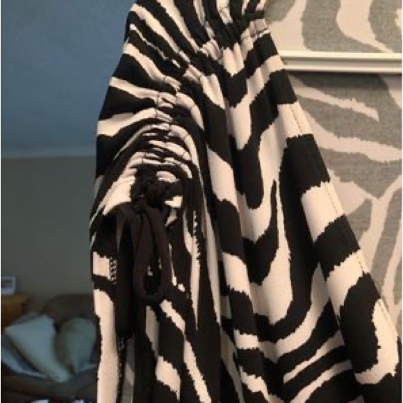 Dress size 6 CLEO - Picture 3 of 4